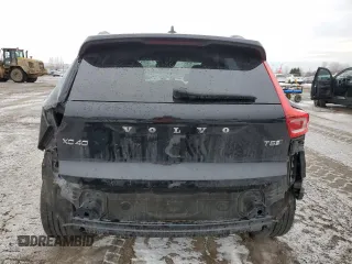 2019 Volvo XC40 R-Design with VIN YV4162UM7K2045386, listed as a Copart auction lot 47389645 with 101,592 mi miles and Salvage title. Bid and sale history available at DreamBid. Image 6.