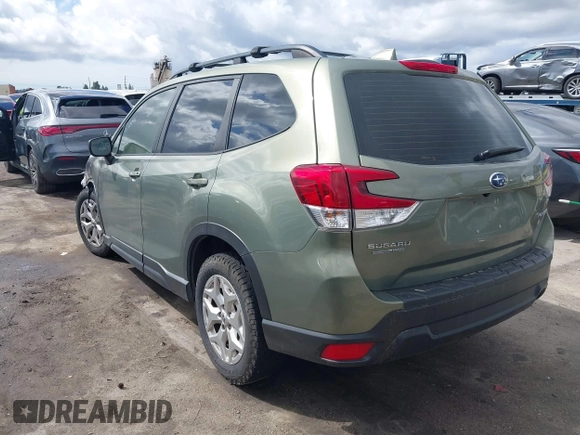 2021 Subaru Forester with VIN JF2SKADCXMH503539, listed as a IAAI auction lot 41725712 with 1 mi miles. Bid and sale history available at carsss.com. Image 3.