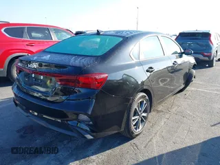 2022 Kia Forte LXS with VIN 3KPF24ADXNE463355, listed as a IAAI auction lot 41614375 with 18,792 mi miles. Bid and sale history available at carsss.com. Image 4.