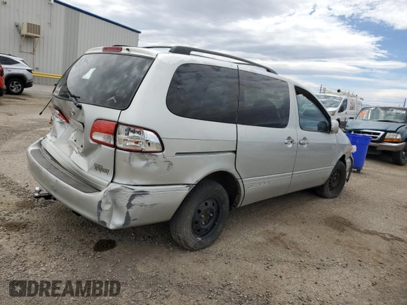 2002 Toyota Sienna LE with VIN 4T3ZF13C62U441843, listed as a Copart auction lot 57084835 with 370,487 mi miles and Clean Title. Bid and sale history available at DreamBid. Image 3.