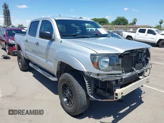 2006 Toyota Tacoma z VIN 5TELU42N66Z272451, wystawiony jako IAAI lot #42239015 z przebiegiem 223 059 mil mil oraz . Historia ofert i sprzedaży dostępna na DreamBid. Obrazek 1.
