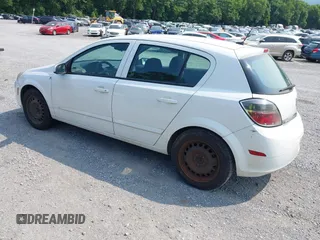 2008 Saturn Astra XE z VIN W08AR671585099126, wystawiony jako IAAI lot #42481697 z przebiegiem 144 411 mil mil oraz . Historia ofert i sprzedaży dostępna na DreamBid. Obrazek 3.