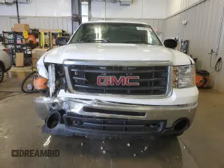 2009 GMC Sierra 1500 with VIN 1GTEK24C49Z239804, listed as a Copart auction lot 41466735 with 175,019 mi miles and Clean Title. Bid and sale history available at DreamBid. Image 5.