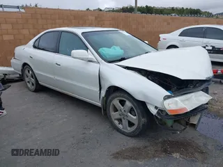2002 Acura TL Type S with VIN 19UUA56862A034466, listed as a IAAI auction lot 41804521 with 220,982 mi miles. Bid and sale history available at carsss.com. Image 1.
