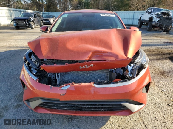 2022 Kia Forte LXS with VIN 3KPF24AD4NE475212, listed as a Copart auction lot 89220095 with 67,681 mi miles and Salvage Title. Bid and sale history available at carsss.com. Image 5.