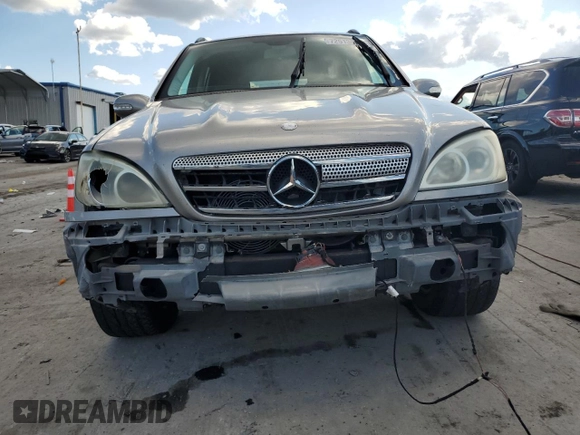 2005 Mercedes-Benz M-Class 3.7L with VIN 4JGAB57E15A542461, listed as a Copart auction lot 72513054 with 173,203 mi miles and Salvage Title. Bid and sale history available at carsss.com. Image 5.
