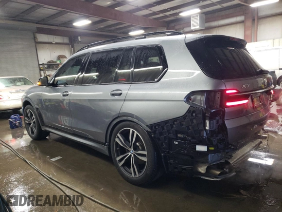 2024 BMW X7 xDrive40i with VIN 5UX23EM08R9U17736, listed as a Copart auction lot 46253975 with 29,668 mi miles and Salvage Title. Bid and sale history available at carsss.com. Image 2.