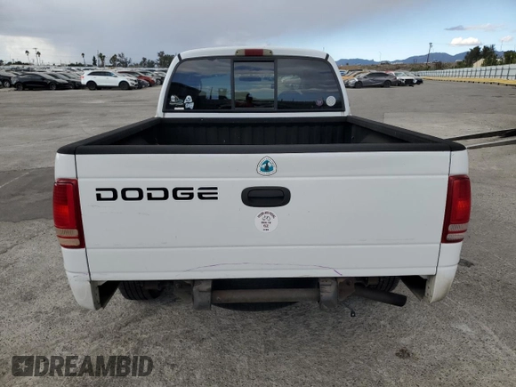 2001 Dodge Dakota Sport with VIN 1B7GL2AN21S131366, listed as a Copart auction lot 81263154 with 272,938 mi miles and Salvage Title. Bid and sale history available at DreamBid. Image 6.