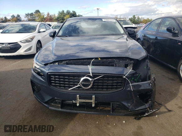 2021 Volvo S60 Momentum with VIN 7JR102TZ2MG118236, listed as a Copart auction lot 74603424 with 15,917 mi miles and Salvage title. Bid and sale history available at DreamBid. Image 5.