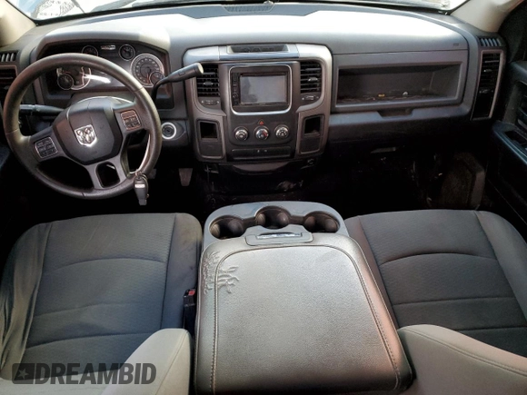 2013 Ram 1500 Express z VIN 1C6RR6FT2DS673827, wystawiony jako Copart lot #84714674 z przebiegiem 259 150 mil mil oraz Czysty tytuł • Clean title. Historia ofert i sprzedaży dostępna na DreamBid. Obrazek 8.