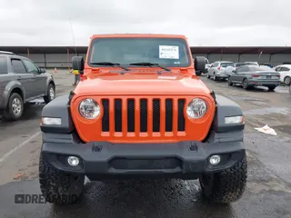 2019 Jeep Wrangler Unlimited Sport S with VIN 1C4HJXDG7KW568441, listed as a IAAI auction lot 41142271 with 73,698 mi miles and . Bid and sale history available at DreamBid. Image 13.