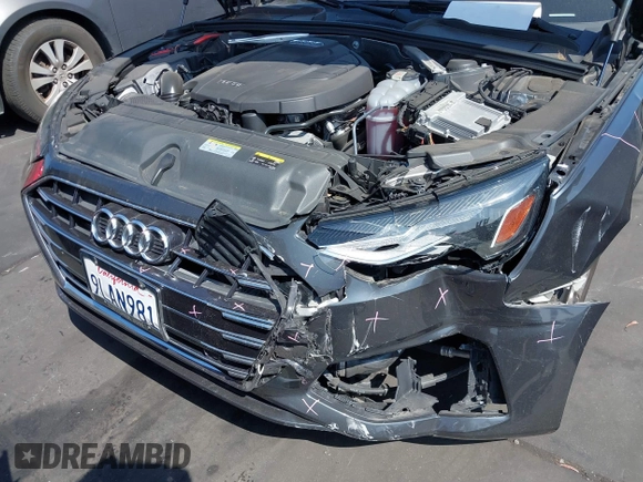 2020 Audi A4 Premium z VIN WAUGMAF46LN004092, wystawiony jako IAAI lot #42078484 z przebiegiem 53 273 mil mil oraz . Historia ofert i sprzedaży dostępna na DreamBid. Obrazek 6.