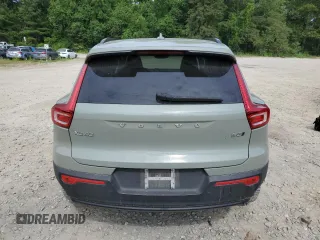 2023 Volvo XC40 Plus Dark Theme с VIN YV4L12UW6P2050773, выставлен на аукционе Copart как лот 62941745 с пробегом 39 865 миль миль и Списание • Salvage title. История ставок и продаж доступна на DreamBid. Изображение 6.