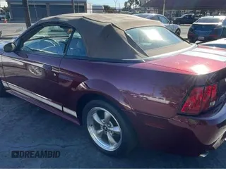 2004 Ford Mustang GT Deluxe z VIN 1FAFP45XX4F150757, wystawiony jako Copart lot #51550375 z przebiegiem 43 827 mil mil oraz Tytuł czysty. Historia ofert i sprzedaży dostępna na DreamBid. Obrazek 3.