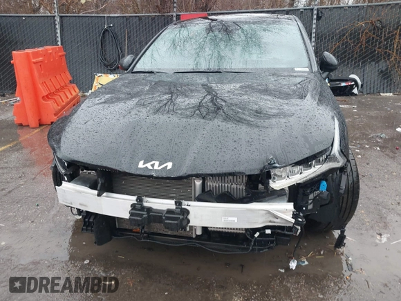 2022 Kia K5 GT-Line z VIN 5XXG64J20NG155965, wystawiony jako IAAI lot #41642454 z przebiegiem 29 647 mil mil oraz . Historia ofert i sprzedaży dostępna na DreamBid. Obrazek 6.