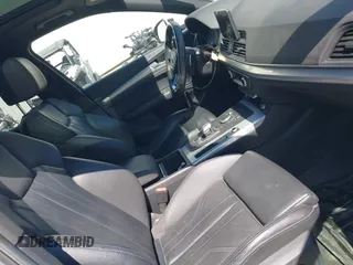 2020 Audi Q5 Premium with VIN WA1ANAFY7L2111477, listed as a IAAI auction lot 42083776 with 75,437 mi miles and . Bid and sale history available at DreamBid. Image 5.