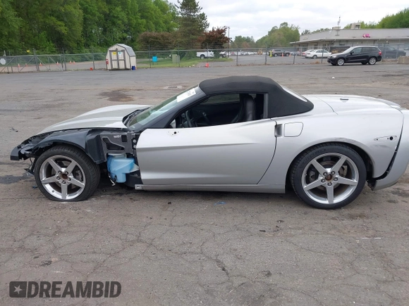 2005 Chevrolet Corvette with VIN 1G1YY34UX55125083, listed as a IAAI auction lot 42276103 with 29,167 mi miles and . Bid and sale history available at DreamBid. Image 15.