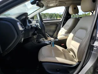 2018 Infiniti QX30 Premium with VIN SJKCH5CR2JA003522, listed as a Copart auction lot 62799864 with 44,051 mi miles and Salvage Title. Bid and sale history available at carsss.com. Image 7.
