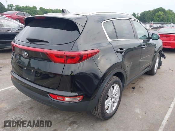 2017 Kia Sportage LX z VIN KNDPMCAC1H7220862, wystawiony jako IAAI lot #42278518 z przebiegiem 50 041 mil mil oraz . Historia ofert i sprzedaży dostępna na DreamBid. Obrazek 4.