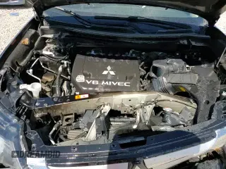 2017 Mitsubishi Outlander GT z VIN JA4JZ4AX3HZ056674, wystawiony jako Copart lot #63619945 z przebiegiem 75 198 mil mil oraz Szkoda całkowita • Salvage title. Historia ofert i sprzedaży dostępna na DreamBid. Obrazek 15.