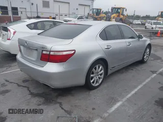 2008 Lexus LS 460 z VIN JTHBL46F985063226, wystawiony jako IAAI lot #42334121 z przebiegiem 199 620 mil mil oraz . Historia ofert i sprzedaży dostępna na DreamBid. Obrazek 4.