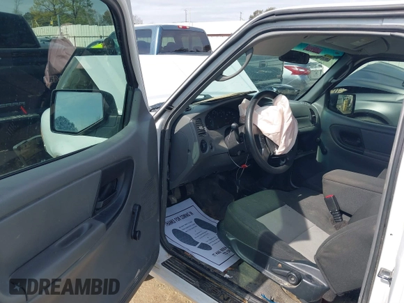 2011 Ford Ranger XL with VIN 1FTKR1ED7BPA18523, listed as a IAAI auction lot 41386462 with 90,379 mi miles. Bid and sale history available at carsss.com. Image 5.