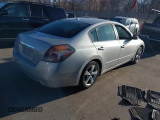 2007 Nissan Altima SL with VIN 1N4BL21E97C151035, listed as a IAAI auction lot 41778250 with Not Provided miles and . Bid and sale history available at DreamBid. Image 4.