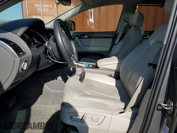 2015 Audi Q7 Premium Plus z VIN WA1LGAFE8FD014144, wystawiony jako Copart lot #56040275 z przebiegiem 100 214 mil mil oraz Szkoda całkowita • Salvage title. Historia ofert i sprzedaży dostępna na DreamBid. Obrazek 7.