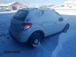 2013 Suzuki SX4 Crossover with VIN JS2YB5A34D6101523, listed as a Copart auction lot 83203184 with 114,057 mi miles and Salvage Title. Bid and sale history available at carsss.com. Image 3.