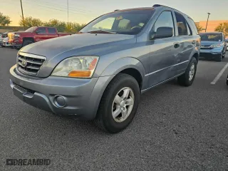 2008 Kia Sorento with VIN KNDJD735585833171, listed as a Copart auction lot 47901605 with 171,710 mi miles and Clean Title. Bid and sale history available at carsss.com. Image 2.