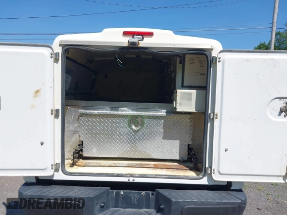 2014 Ford F-250 XL with VIN 1FTBF2B66EEA75168, listed as a IAAI auction lot 42786067 with 194,640 mi miles and . Bid and sale history available at DreamBid. Image 8.