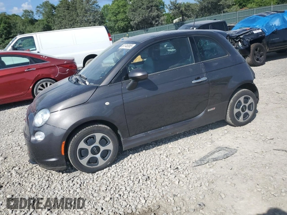 2016 FIAT 500e z VIN 3C3CFFGE3GT121963, wystawiony jako Copart lot #61745365 z przebiegiem 44 249 mil mil oraz Szkoda całkowita • Salvage title. Historia ofert i sprzedaży dostępna na DreamBid. Obrazek 1.