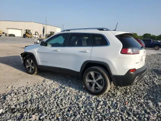 2019 Jeep Cherokee Limited with VIN 1C4PJMDX7KD193995, listed as a Copart auction lot 50142795 with 32,779 mi miles and Salvage Title. Bid and sale history available at carsss.com. Image 2.
