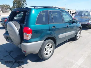 2003 Toyota RAV4 with VIN JTEGH20V936014264, listed as a IAAI auction lot 41845767 with 142,137 mi miles. Bid and sale history available at carsss.com. Image 4.