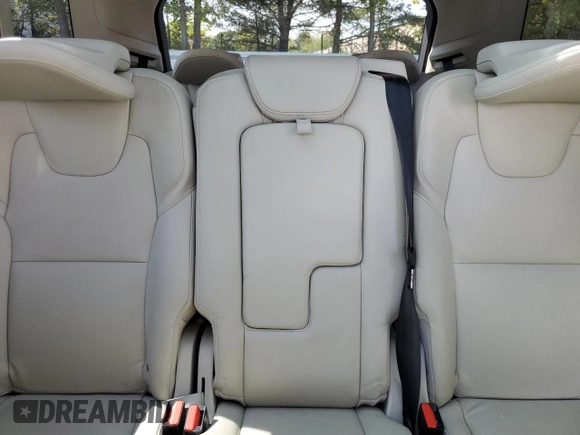 2016 Volvo XC90 T6 Momentum with VIN YV4A22PK1G1033561, listed as a Copart auction lot 57315705 with 149,568 mi miles and Clean title. Bid and sale history available at DreamBid. Image 10.