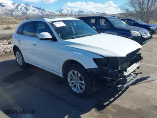 2016 Audi Q5 Premium with VIN WA1C2AFP5GA003167, listed as a IAAI auction lot 41641975 with 105,470 mi miles. Bid and sale history available at carsss.com. Image 1.