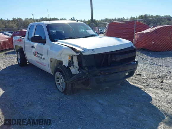 2007 Chevrolet Silverado 1500 LT w/1LT with VIN 1GCEC190X7Z542136, listed as a IAAI auction lot 41630099 with 143,230 mi miles. Bid and sale history available at carsss.com. Image 1.
