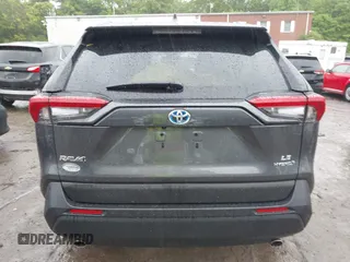 2024 Toyota RAV4 Hybrid LE с VIN 2T3LWRFV0RW201327, выставлен на аукционе IAAI как лот 42308254 с пробегом 8 425 миль миль и . История ставок и продаж доступна на DreamBid. Изображение 16.