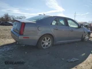 2007 Cadillac STS z VIN 1G6DW677270181170, wystawiony jako Copart lot #47137165 z przebiegiem Nie podano mil oraz Szkoda całkowita • Salvage title. Historia ofert i sprzedaży dostępna na DreamBid. Obrazek 3.