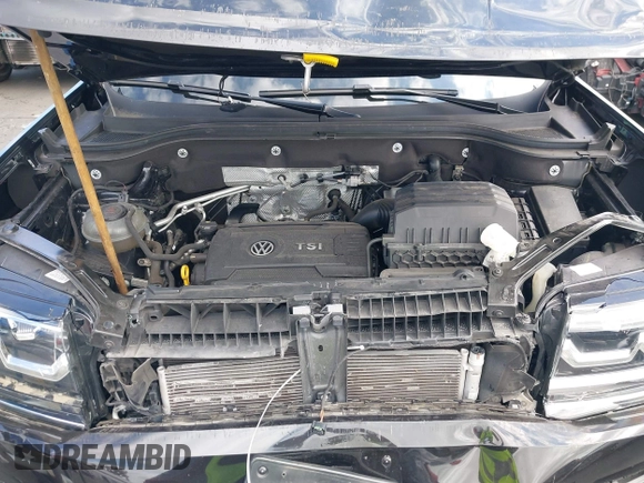 2018 Volkswagen Atlas SE with VIN 1V2DP2CA6JC600310, listed as a IAAI auction lot 42256570 with 29,912 mi miles and . Bid and sale history available at DreamBid. Image 10.