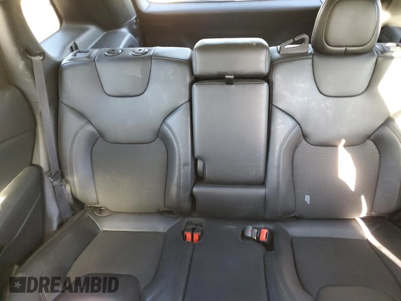 2021 Jeep Cherokee Latitude Plus с VIN 1C4PJMLB8MD240184, выставлен на аукционе Copart как лот 53434735 с пробегом 38 000 миль миль и Списание • Salvage title. История ставок и продаж доступна на DreamBid. Изображение 10.