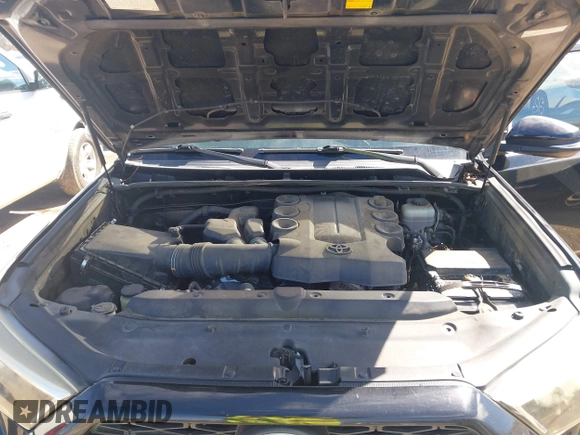 2014 Toyota 4Runner SR5 with VIN JTEZU5JR2E5074807, listed as a IAAI auction lot 41730326 with 144,383 mi miles and . Bid and sale history available at DreamBid. Image 10.