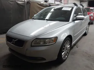 2010 Volvo S40 with VIN YV1382MS2A2504255, listed as a IAAI auction lot 41903061 with 254,595 mi miles. Bid and sale history available at carsss.com. Image 2.