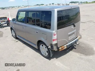 2005 Scion xB z VIN JTLKT324150221300, wystawiony jako IAAI lot #42367179 z przebiegiem 131 368 mil mil oraz . Historia ofert i sprzedaży dostępna na DreamBid. Obrazek 3.