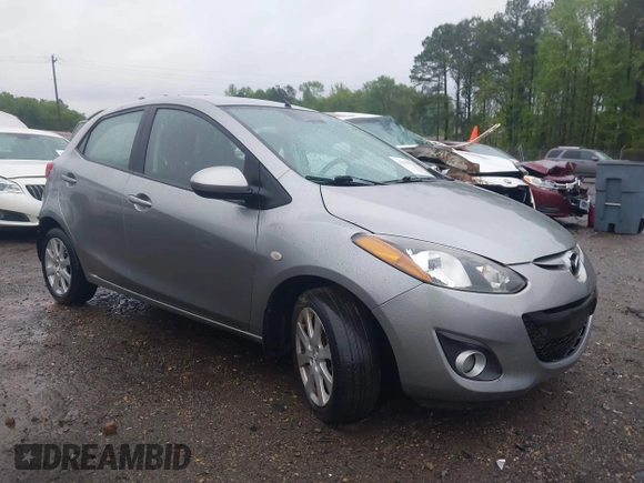 2011 Mazda 2 Sport with VIN JM1DE1HY1B0127409, listed as a IAAI auction lot 42015727 with 154,385 mi miles. Bid and sale history available at carsss.com. Image 1.