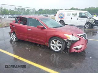 2015 Nissan Altima 2.5 z VIN 1N4AL3AP8FC134793, wystawiony jako IAAI lot #42096105 z przebiegiem 281 944 mil mil oraz . Historia ofert i sprzedaży dostępna na DreamBid. Obrazek 1.