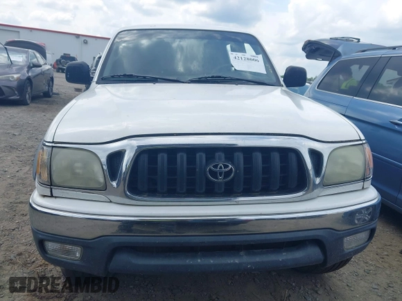 2001 Toyota Tacoma PreRunner z VIN 5TEGN92N11Z805360, wystawiony jako IAAI lot #42128006 z przebiegiem 295 381 mil mil oraz . Historia ofert i sprzedaży dostępna na DreamBid. Obrazek 12.