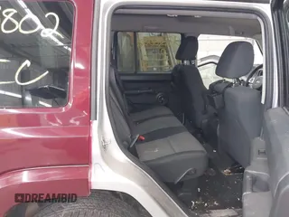 2010 Jeep Commander Sport с VIN 1J4RG4GK6AC140856, выставлен на аукционе IAAI как лот 42285802 с пробегом 247 830 миль миль и . История ставок и продаж доступна на DreamBid. Изображение 8.