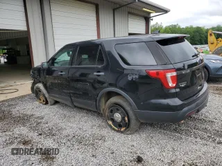 2017 Ford Police Interceptor Utility z VIN 1FM5K8AR8HGB54305, wystawiony jako Copart lot #54392105 z przebiegiem 172 978 mil mil oraz Szkoda całkowita • Salvage title. Historia ofert i sprzedaży dostępna na DreamBid. Obrazek 2.
