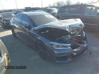 2018 BMW 7 Series ALPINA B7 xDrive with VIN WBA7F2C53JG424908, listed as a IAAI auction lot 41088098 with 86,778 mi miles. Bid and sale history available at carsss.com. Image 1.